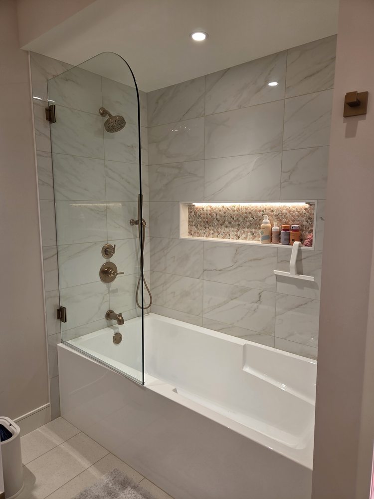 Spa bathroom with soaking tub, Bellevue WA